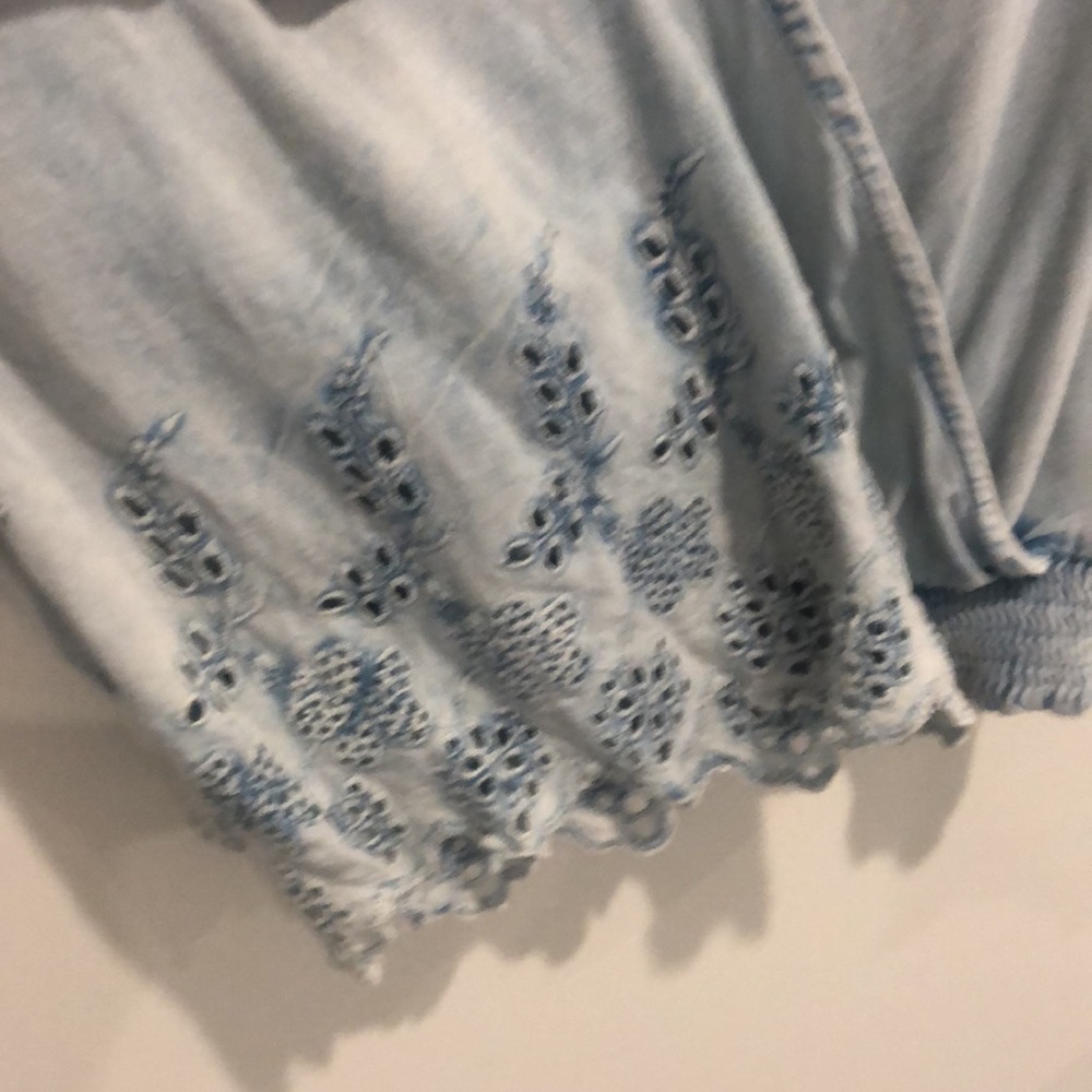 Denim blouse - Picture 2 of 4